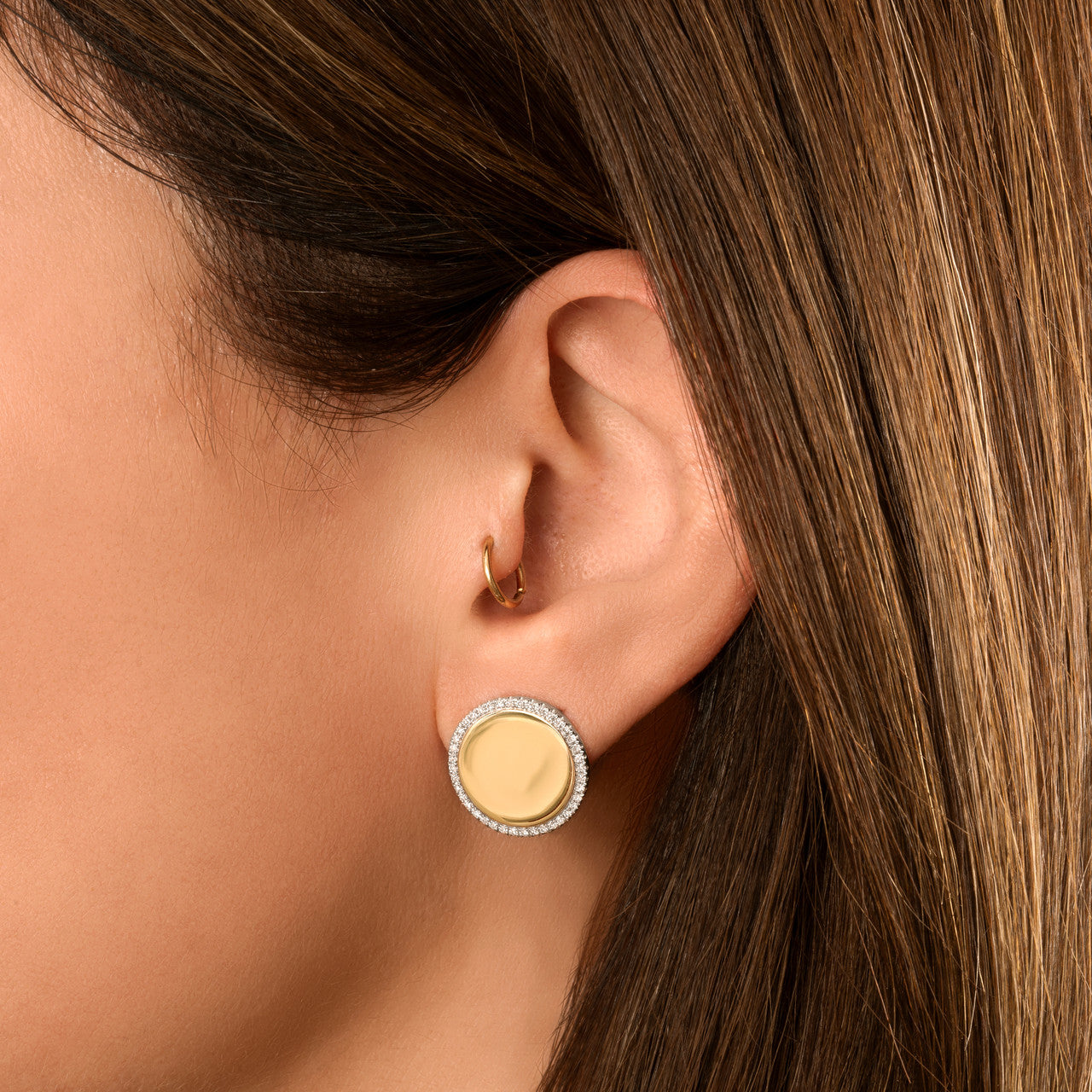 Round Diamond Border Disc Studs