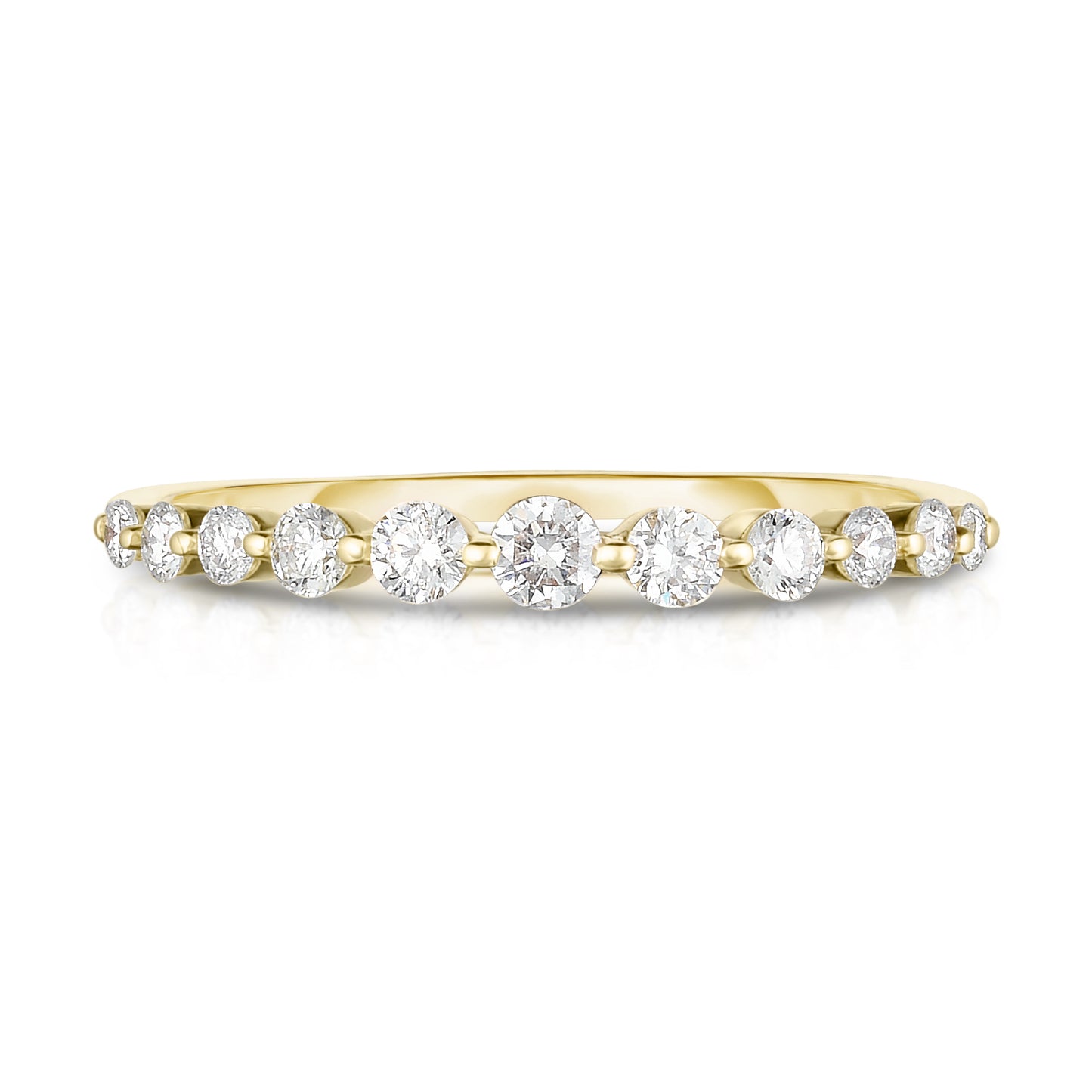 Graduated Diamond Single Prong Ring in 14K Yellow Gold