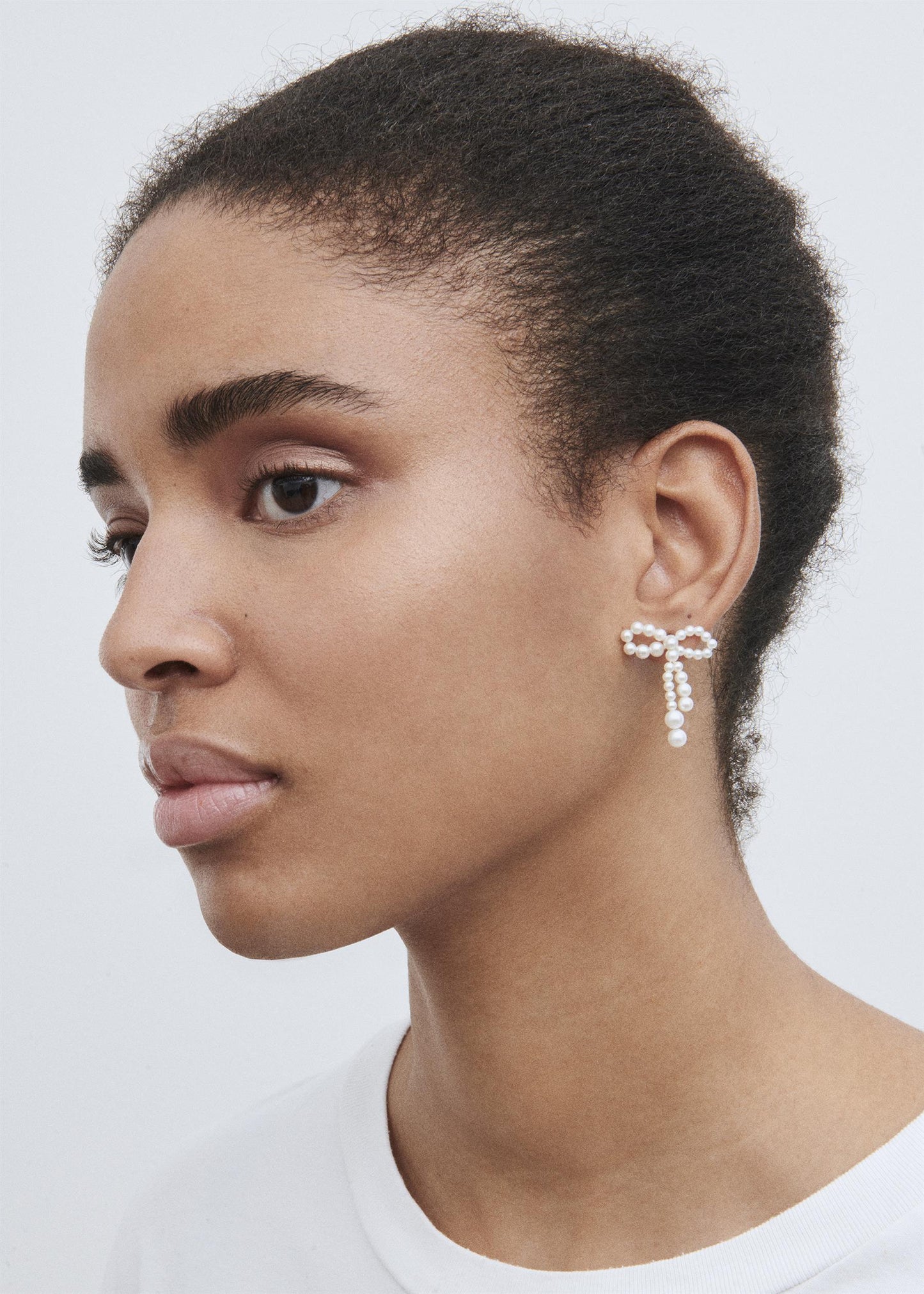 Graduating Pearl Bow Earrings by Sophie Billie Brahe