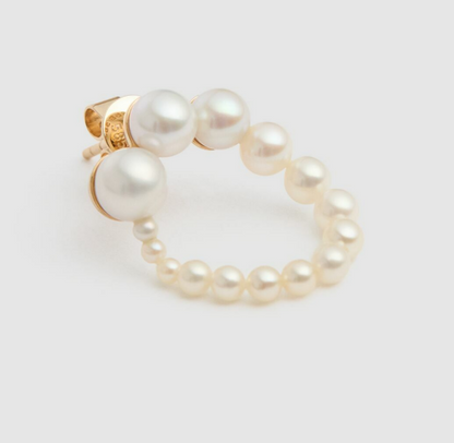 Pair of Petite Embrassée Mono Pearl Earrings by Sophie Bille Brahe