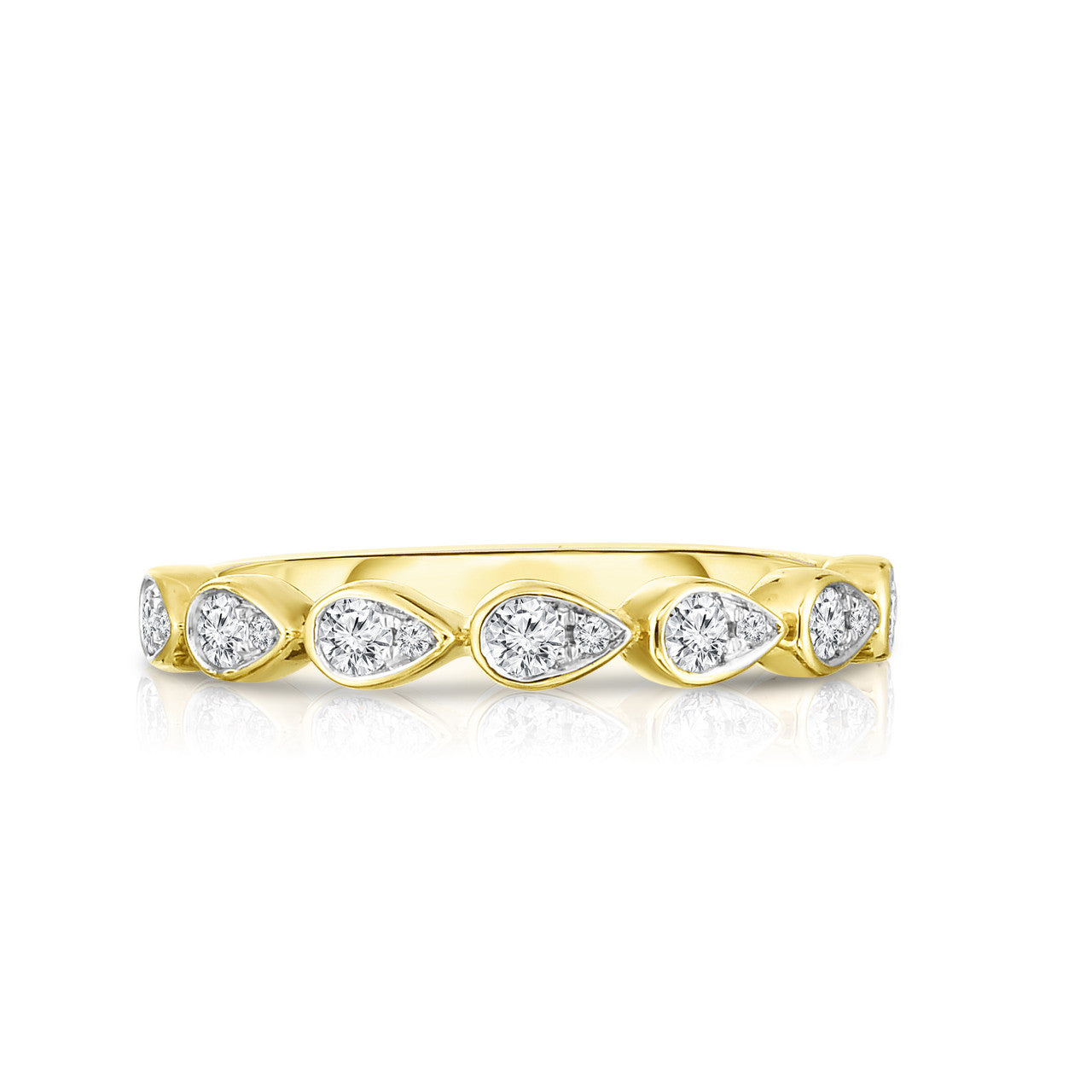 Bezel Illusion Pear Ring in Yellow Gold